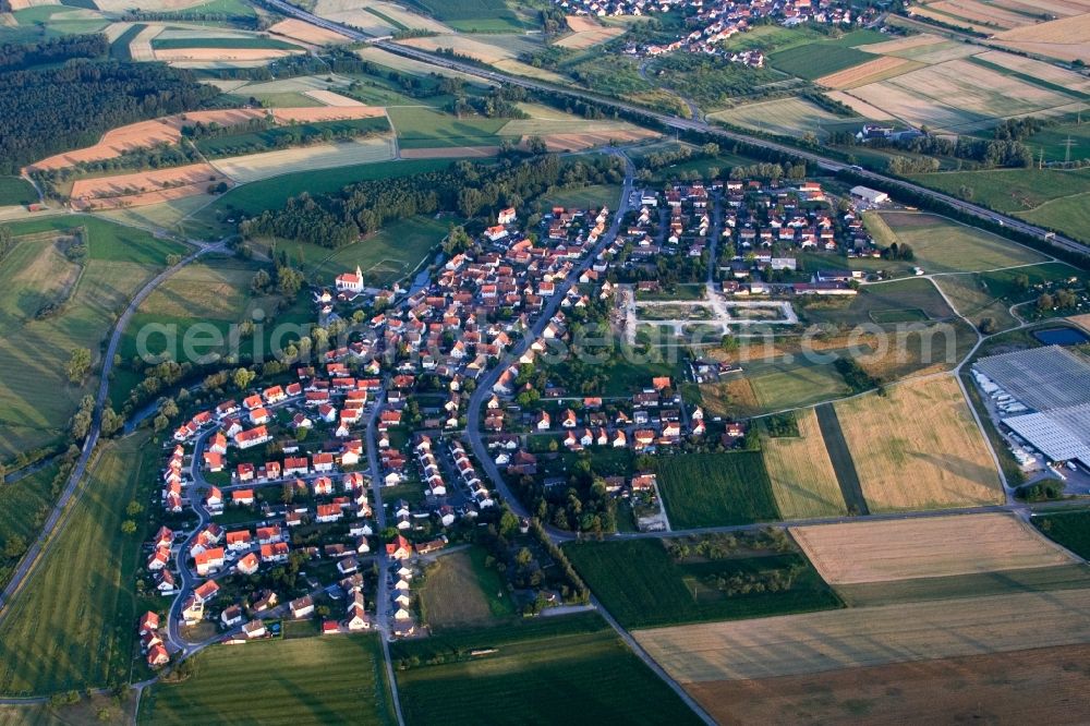 Singen (Hohentwiel) from the bird's eye view: Town View of the streets and houses of the residential areas in Singen (Hohentwiel) in the state Baden-Wuerttemberg