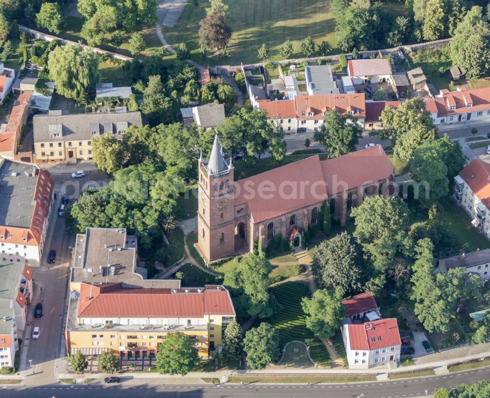 Aerial photograph Müncheberg - Town View of the streets and houses of the residential areas and church St. Marien in Muencheberg in the state Brandenburg