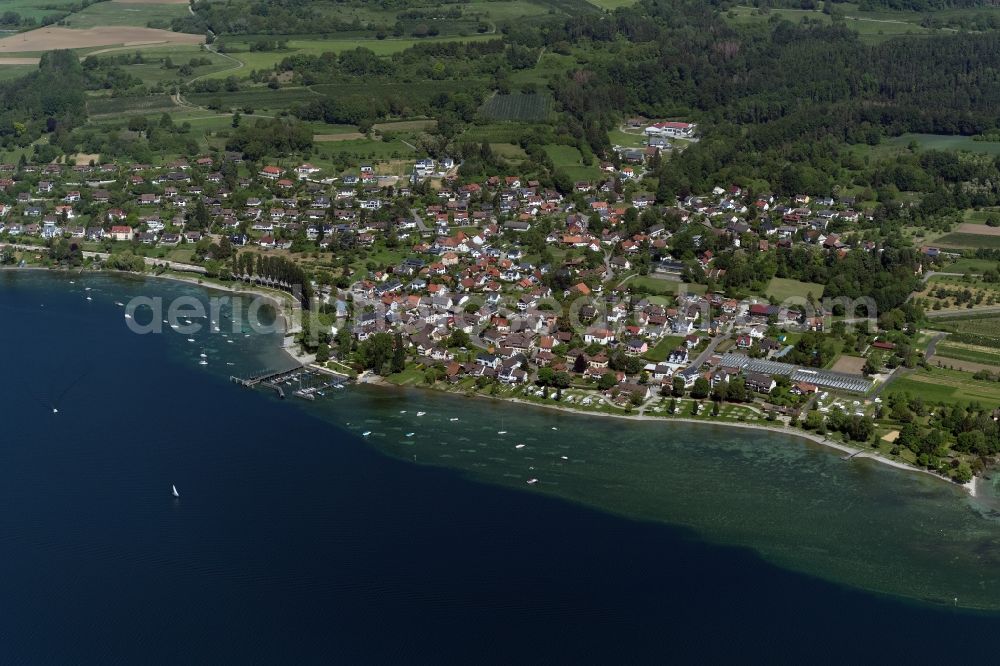 Aerial photograph Steckborn - Town View of the streets and houses of the residential areas von Steckborn am Fluss Rhein in the canton Thurgau, Switzerland