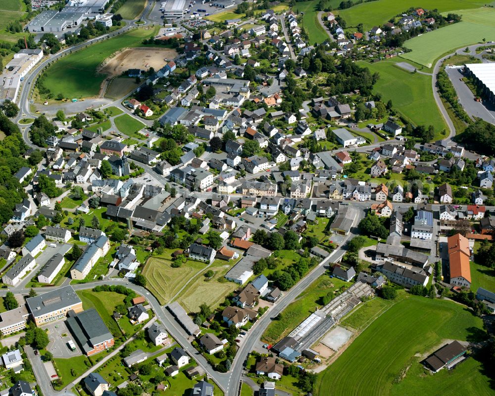 Konradsreuth from the bird's eye view: Town View of the streets and houses of the residential areas in Steinmuehle in the state Bavaria, Germany