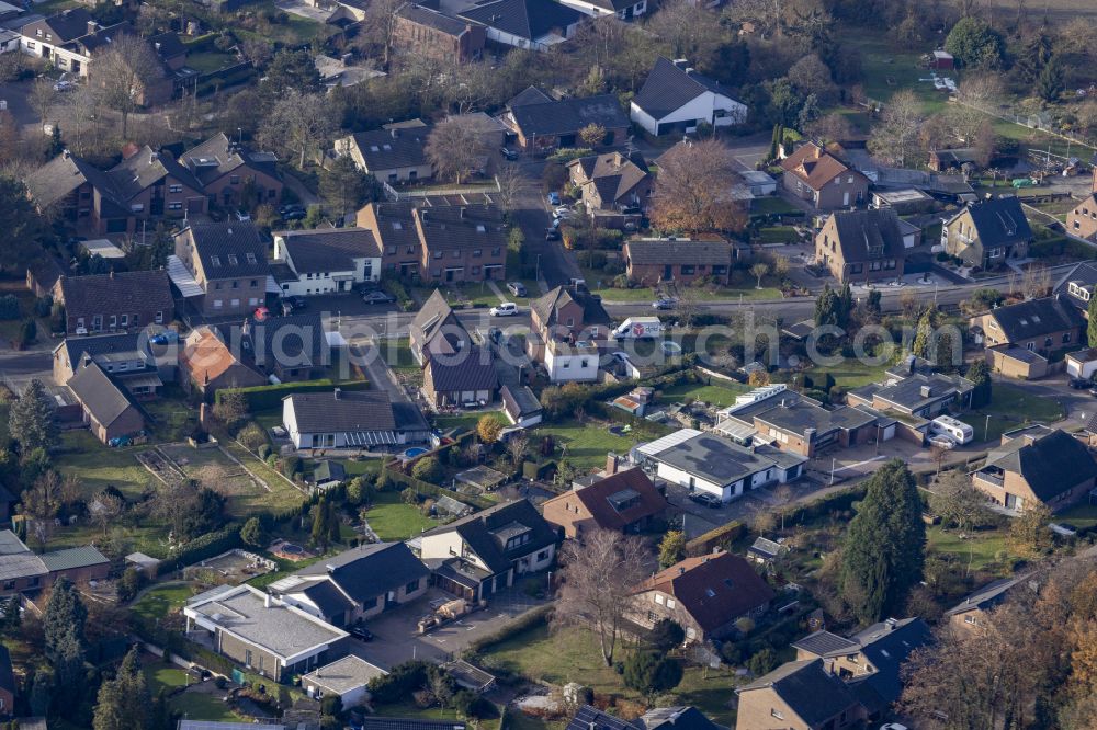 Aerial image Straelen - Town View of the streets and houses of the residential areas in Straelen in the state North Rhine-Westphalia, Germany