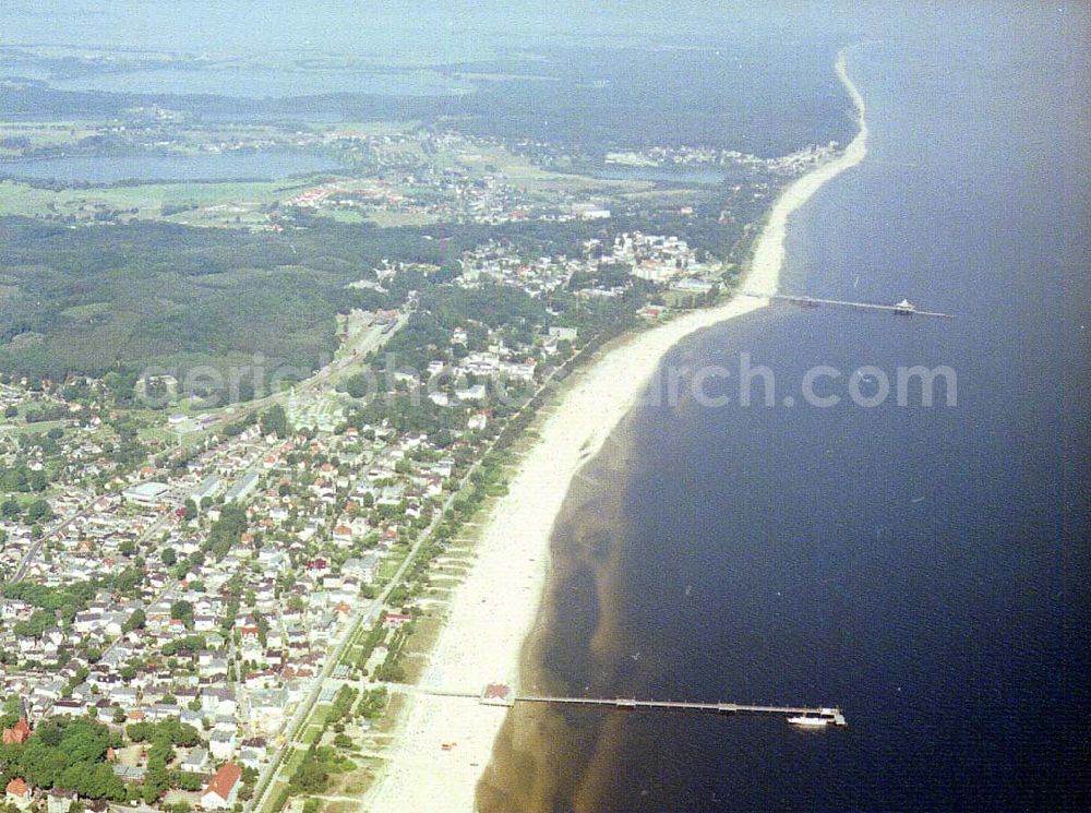 Ahlbeck / Usedom - MV from the bird's eye view: Ortsansicht des Strandbereiches von Ahlbeck / Usedom.