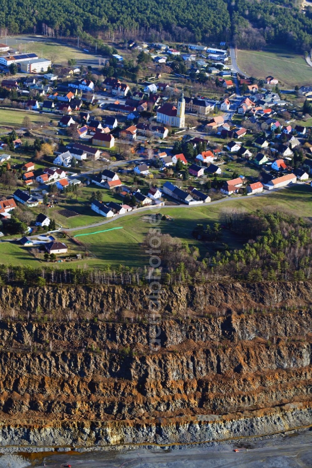 Aerial image Oßling - Town View of the streets and houses of the residential areas in Ossling in the state Saxony, Germany