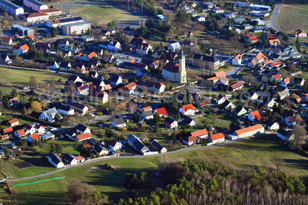 Oßling from the bird's eye view: Town View of the streets and houses of the residential areas in Ossling in the state Saxony, Germany