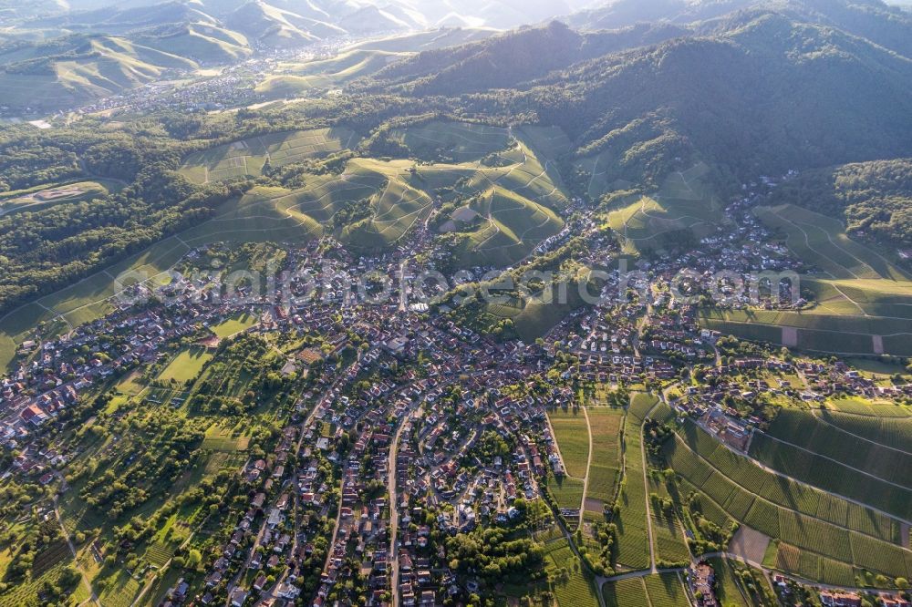 Zell-Weierbach from the bird's eye view: Location view of the streets and houses of residential areas in the valley landscape surrounded by Wine-Yards in Zell-Weierbach in the state Baden-Wurttemberg, Germany