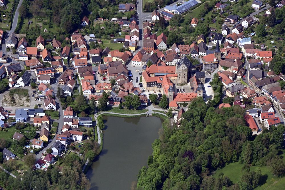 Thurnau from the bird's eye view: Town View of the streets and houses of the residential areas in Thurnau in the state Bavaria