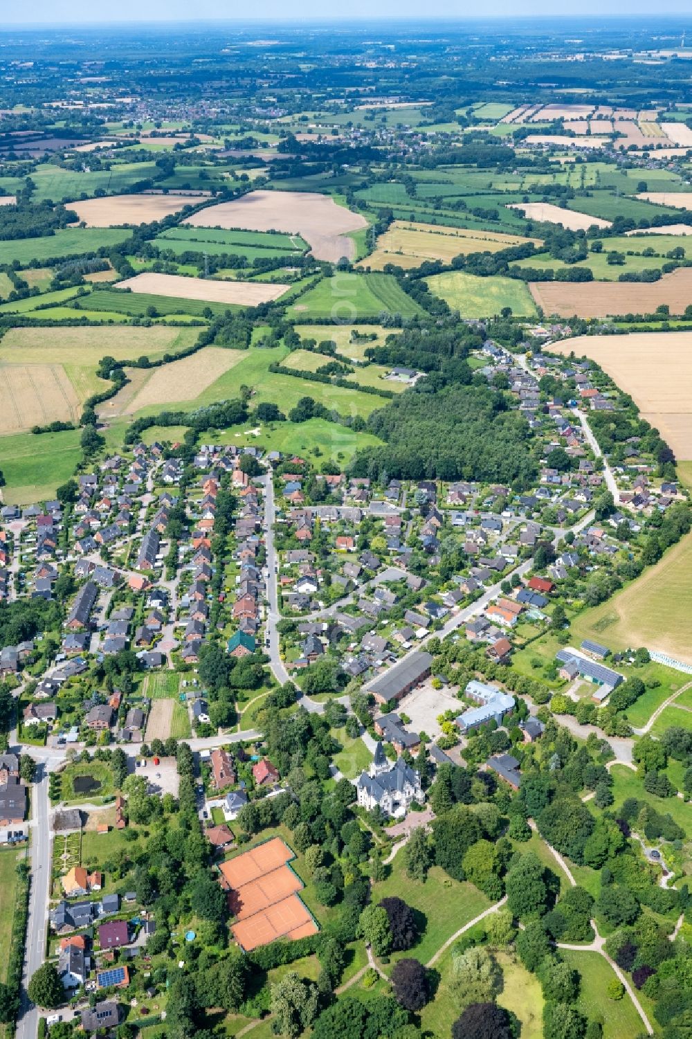 Tremsbüttel from the bird's eye view: Town View Tremsbuettel in the state Schleswig-Holstein, Germany