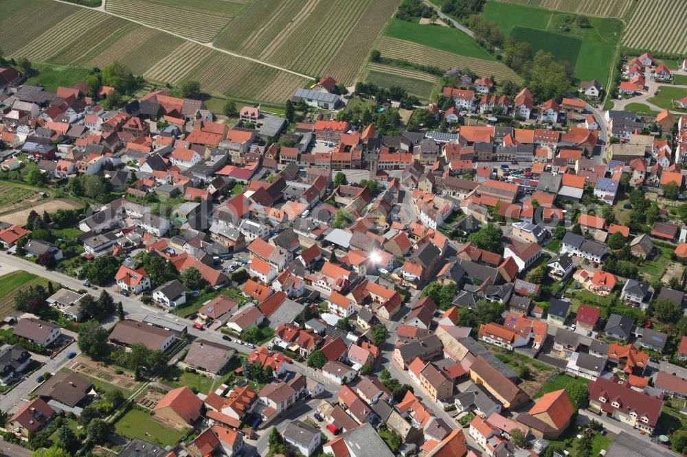 Aerial image Undenheim - Local view of Undenheim in the state of Rhineland-Palatinate