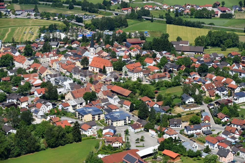 Aerial image Velden - Town View of the streets and houses of the residential areas in Velden in the state Bavaria, Germany