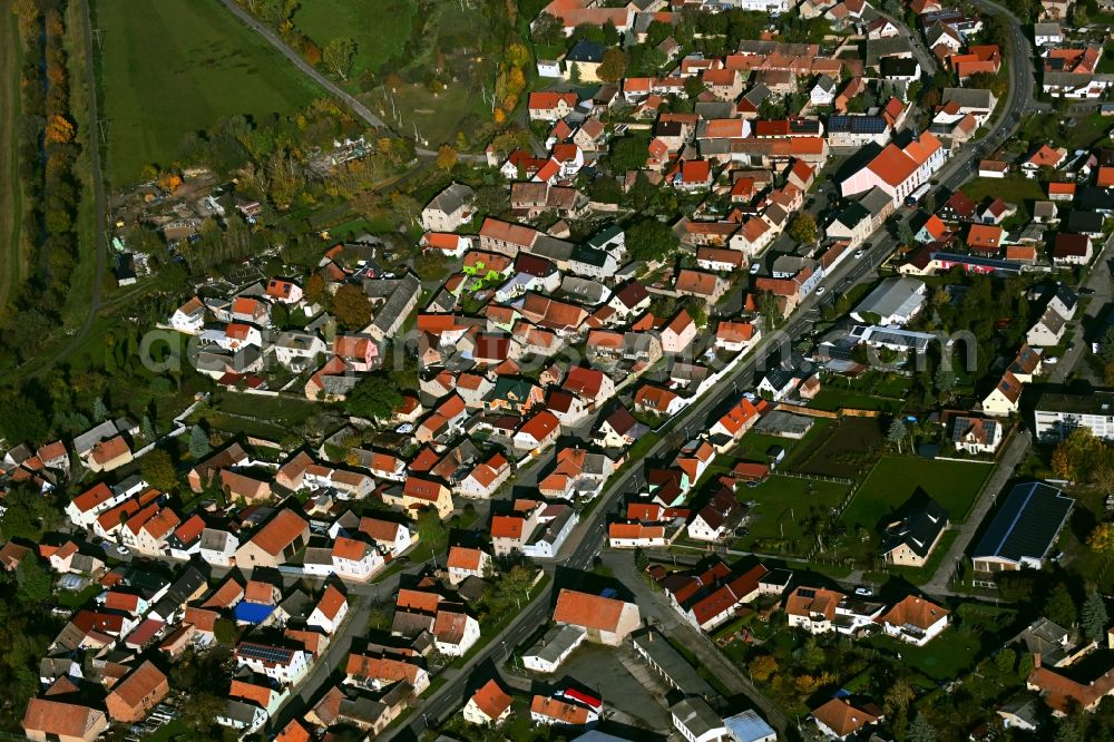 Aerial photograph Voigtstedt - Town View of the streets and houses of the residential areas in Voigtstedt in the state Thuringia, Germany