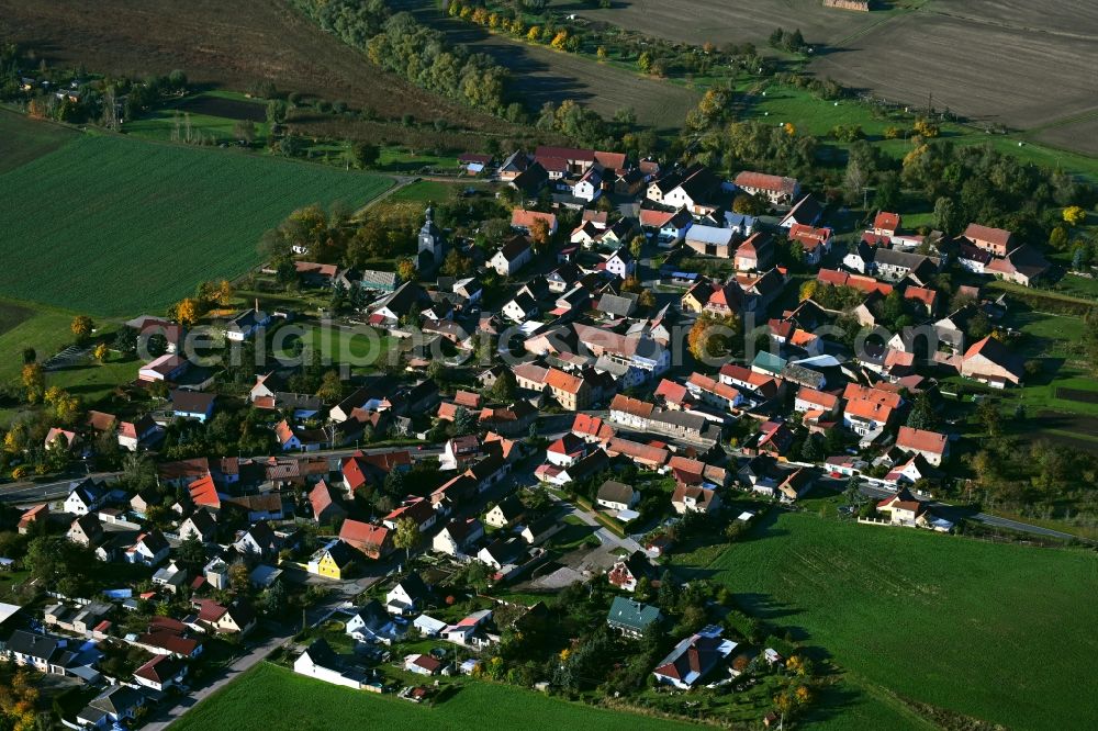 Aerial photograph Voigtstedt - Town View of the streets and houses of the residential areas in Voigtstedt in the state Thuringia, Germany