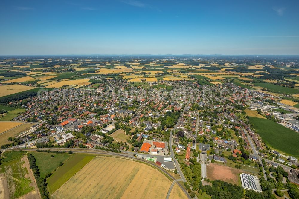 Aerial image Wadersloh - Town View of the streets and houses of the residential areas in Wadersloh in the state North Rhine-Westphalia, Germany