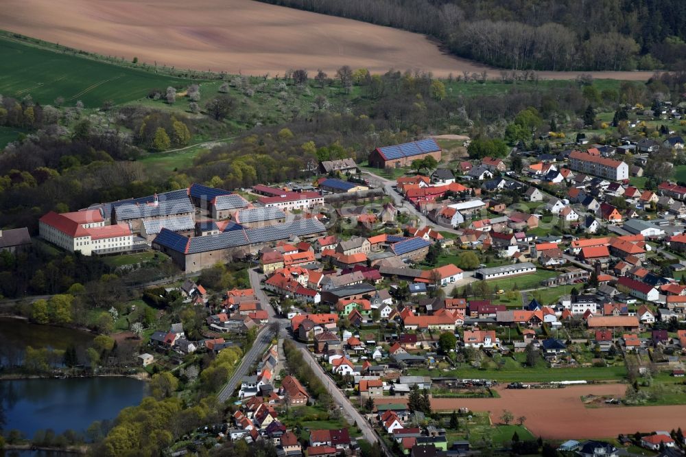 Walbeck from above - Town View of the streets and houses of the residential areas in Walbeck in the state Saxony-Anhalt