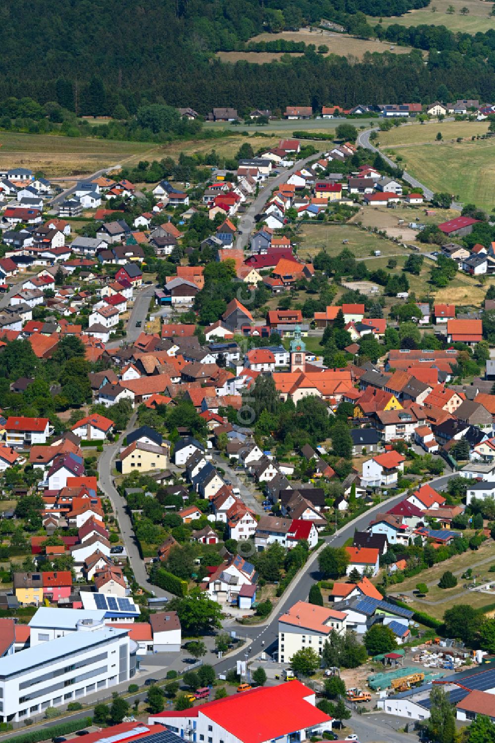 Aerial image Waldkatzenbach - Town View of the streets and houses of the residential areas in Waldkatzenbach in the state Baden-Wuerttemberg, Germany