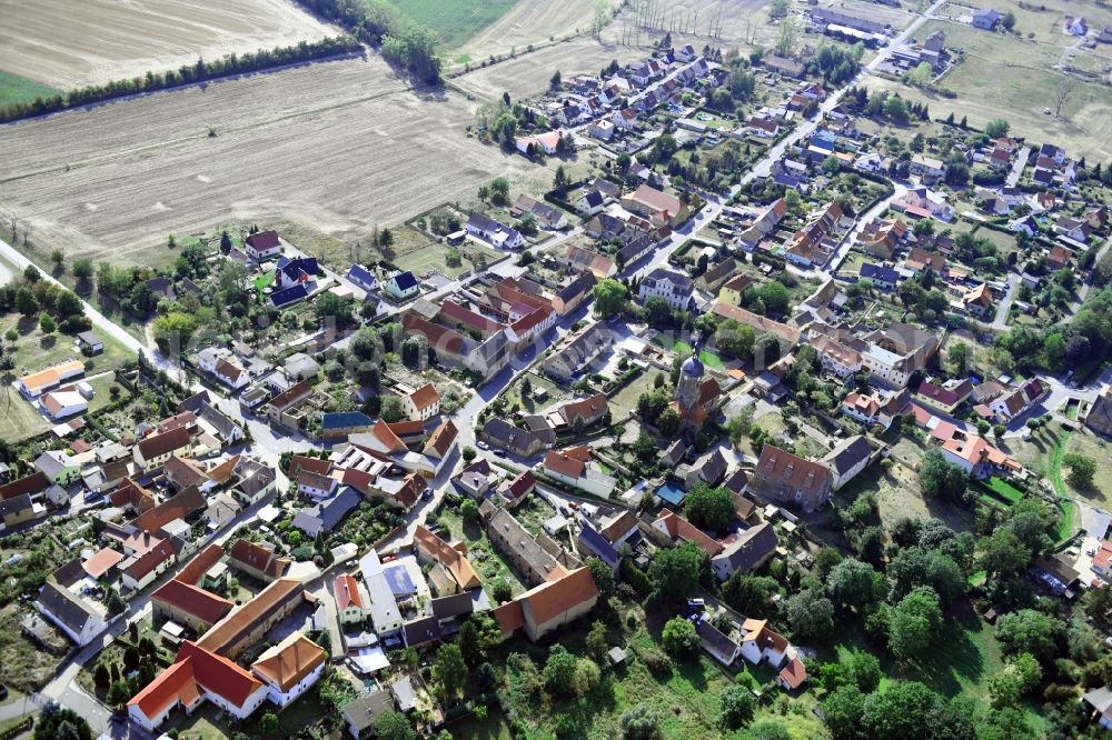 Weißenschirmbach from the bird's eye view: Town View of the streets and houses of the residential areas in Weissenschirmbach in the state Saxony-Anhalt, Germany