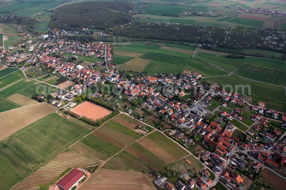 Wendelsheim from above - Townscape of Wendelsheim is a municipality in the district Alzey-Worms in Rhineland-Palatinate