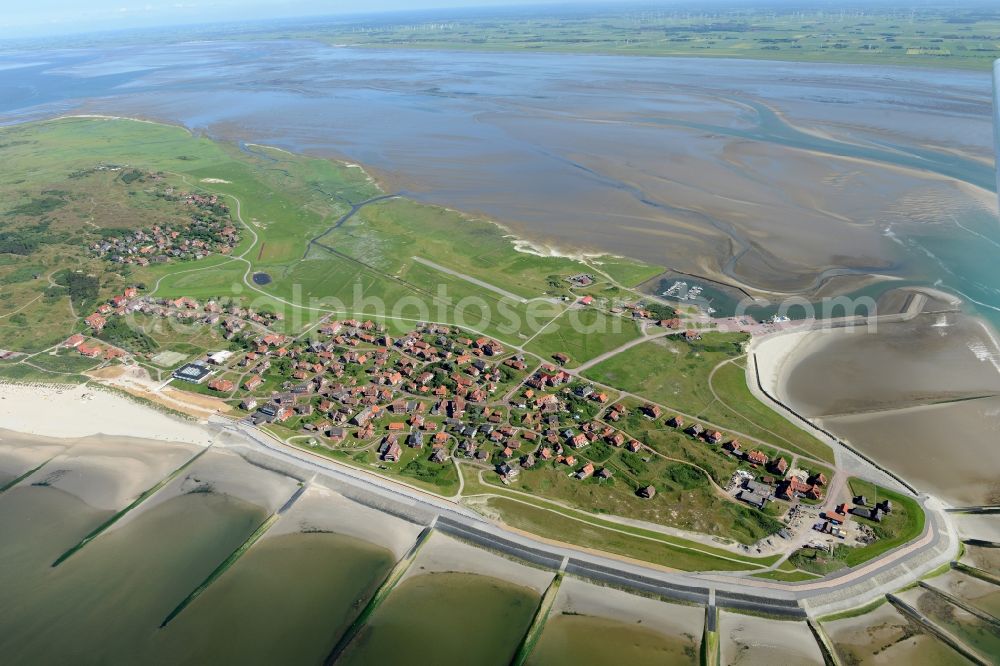 Baltrum from the bird's eye view: Town View of the streets and houses of the residential areas of Wastdorf in Baltrum in the state Lower Saxony