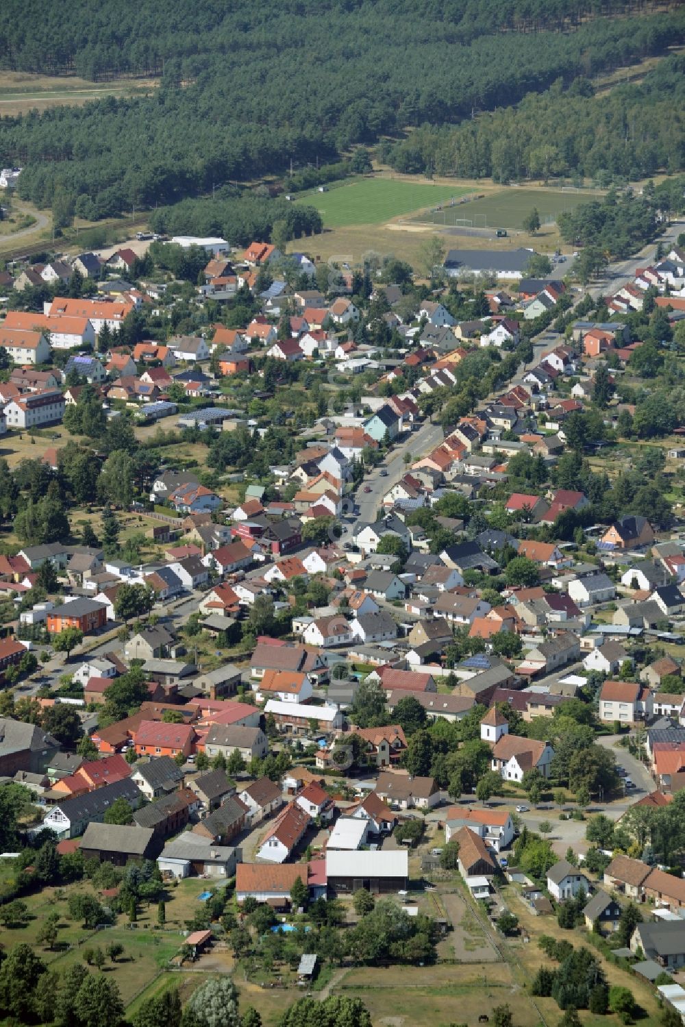 Wiesenau from the bird's eye view: Town View of the streets and houses of the residential areas in Wiesenau in the state Brandenburg