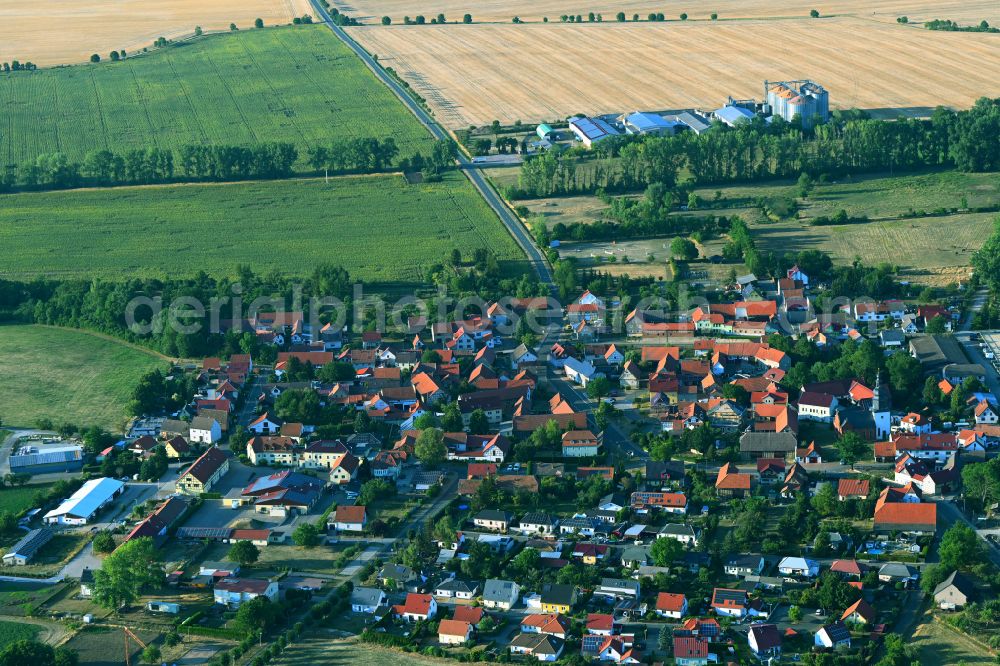 Wüllersleben from the bird's eye view: Town View of the streets and houses of the residential areas in Wüllersleben in the state Thuringia, Germany