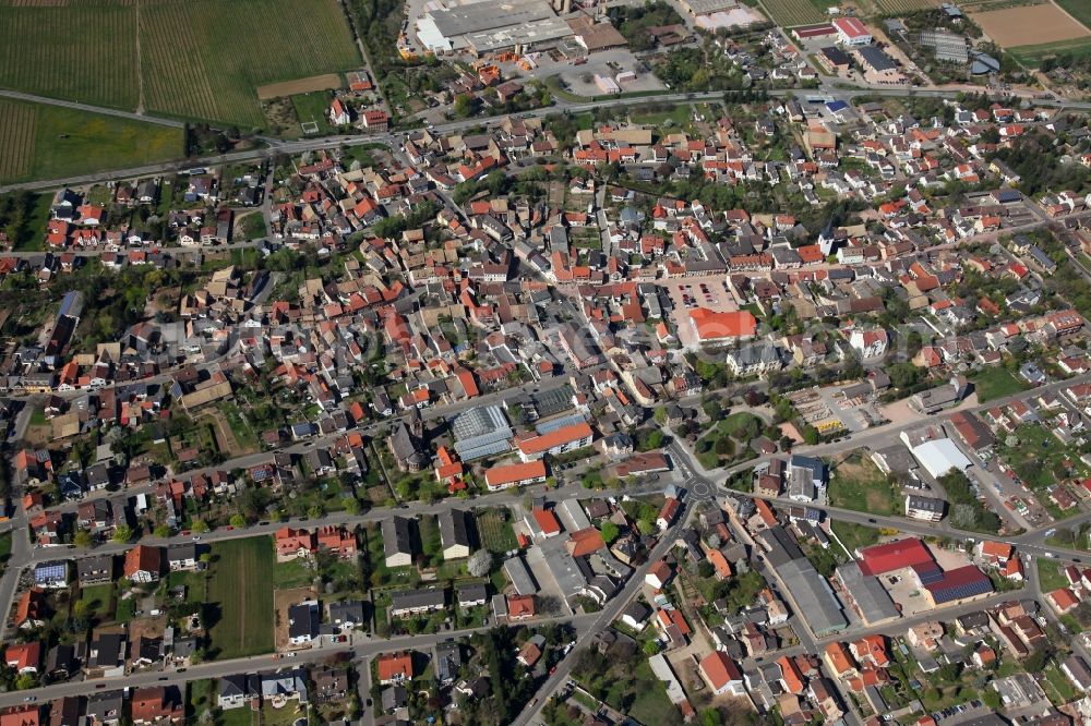 Wöllstein from the bird's eye view: Townscape of Eckelsheim is a municipality in the district Alzey-Worms in Rhineland-Palatinate