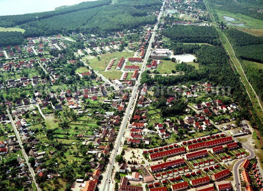 Aerial image Schwarzheide / Brandenburg - Ortsansicht der Wohngebiete um den Wasserturm in Schwarzheide