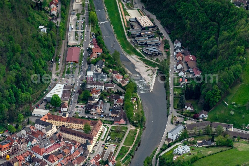 Wolfach from the bird's eye view: Town View of the streets and houses of the residential areas in Wolfach in the state Baden-Wurttemberg, Germany