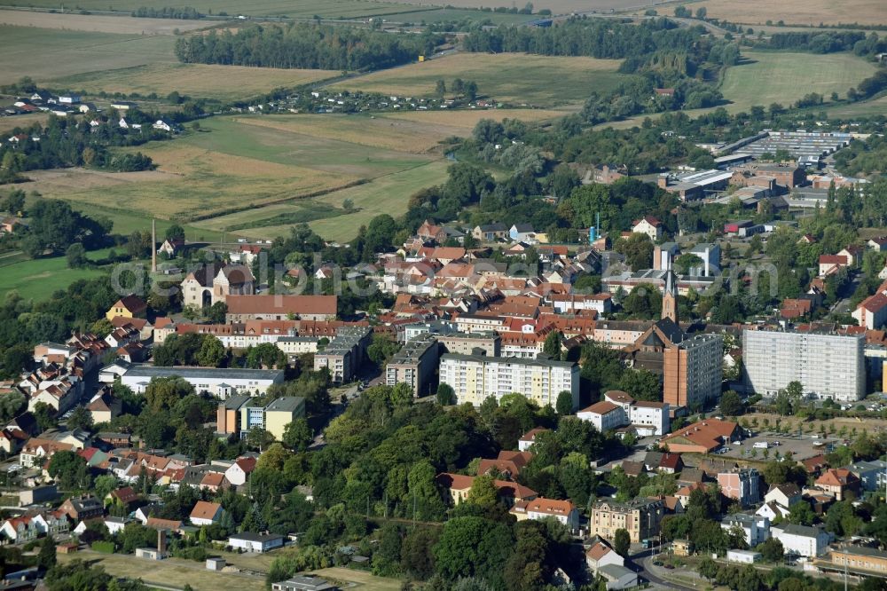 Aerial image Wolmirstedt - Town View of the streets and houses of the residential areas in Wolmirstedt in the state Saxony-Anhalt