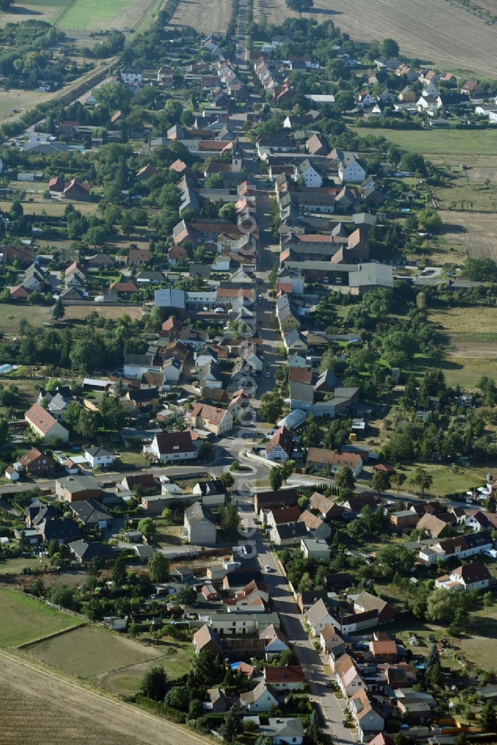 Wolmirstedt from above - Town View of the streets and houses of the residential areas in Wolmirstedt in the state Saxony-Anhalt