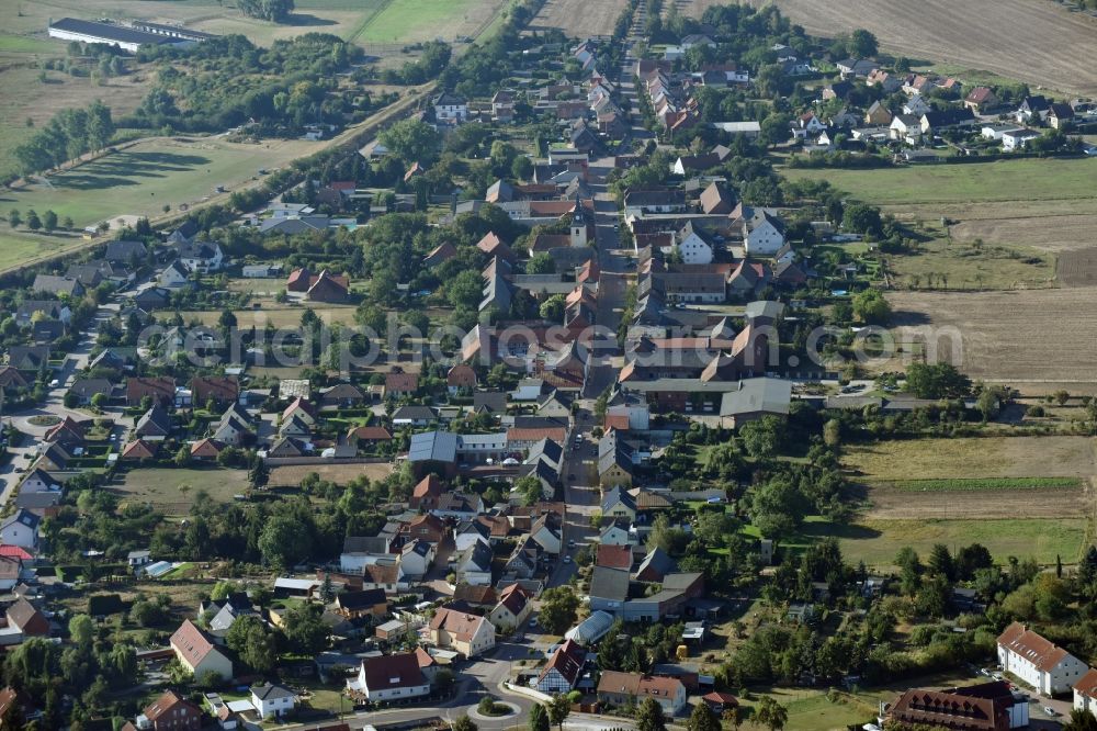 Wolmirstedt from the bird's eye view: Town View of the streets and houses of the residential areas in Wolmirstedt in the state Saxony-Anhalt