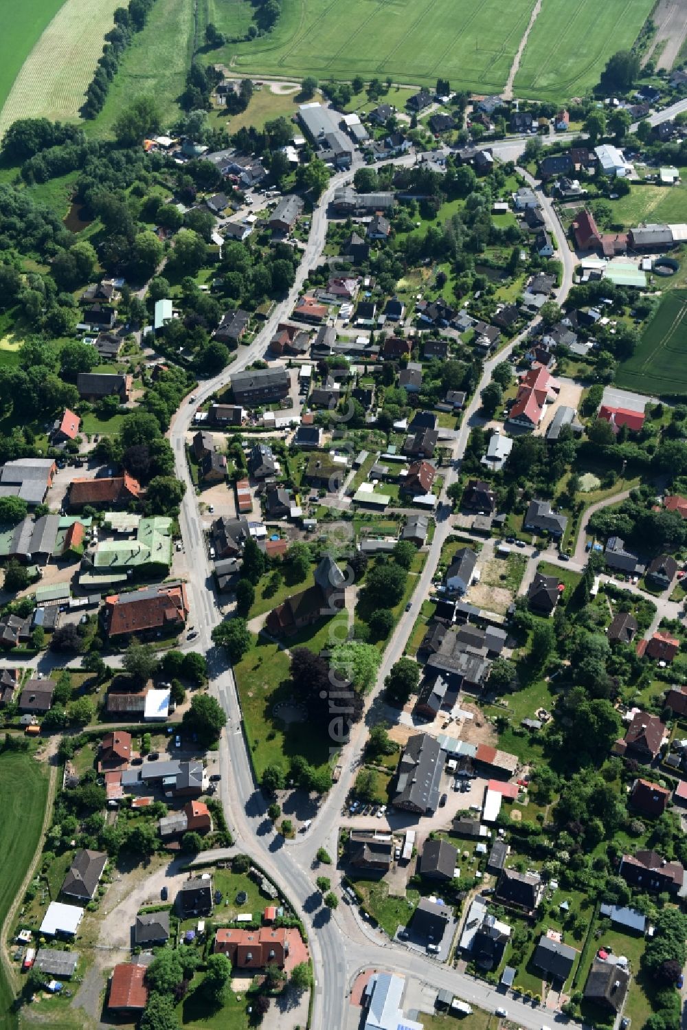 Aerial photograph Zarpen - Town View of the streets and houses of the residential areas in Zarpen in the state Schleswig-Holstein