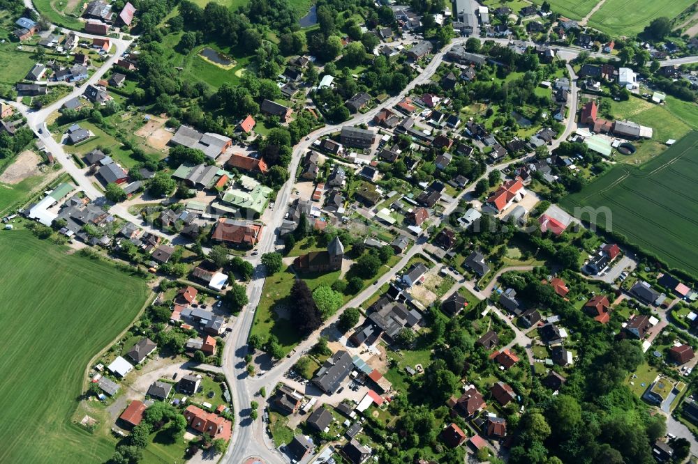 Zarpen from above - Town View of the streets and houses of the residential areas in Zarpen in the state Schleswig-Holstein