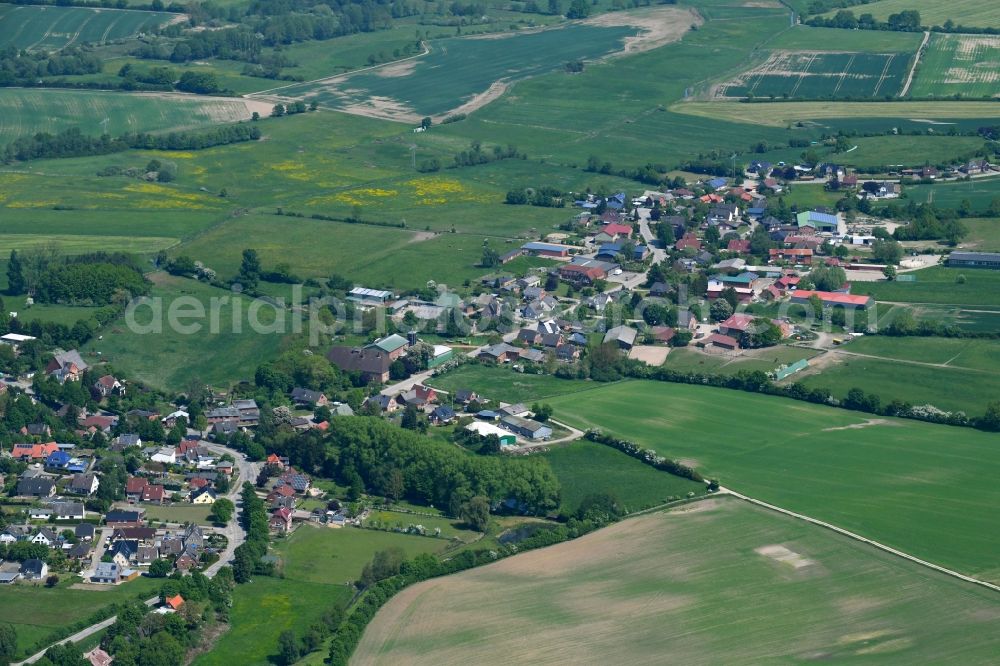 Zarpen from the bird's eye view: Town View of the streets and houses of the residential areas in Zarpen in the state Schleswig-Holstein, Germany