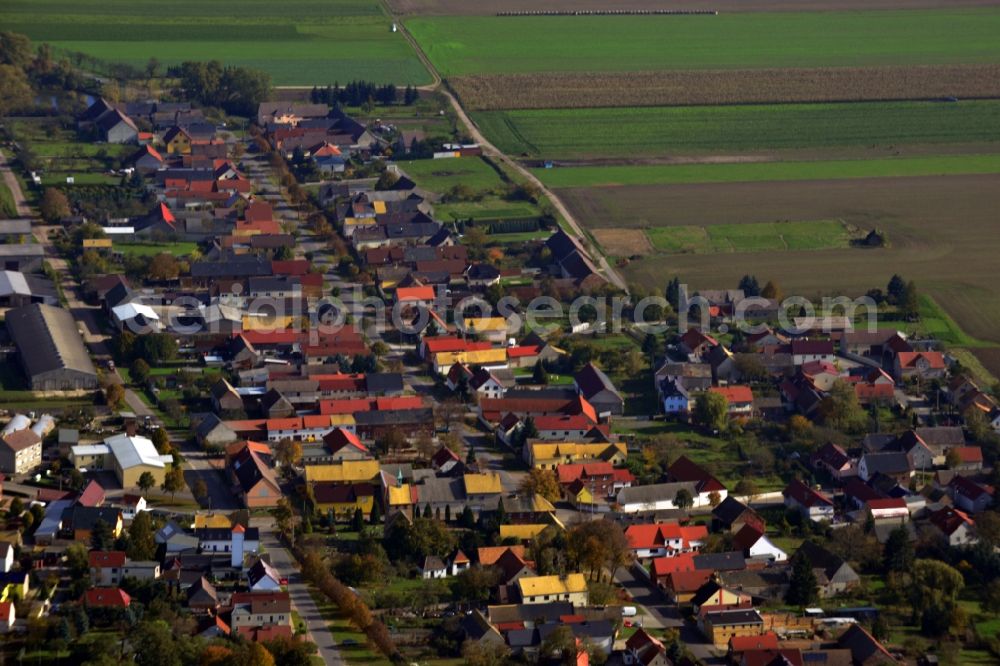 Görschlitz from above - Town View from the center along the main road in Goerschlitz in Saxony