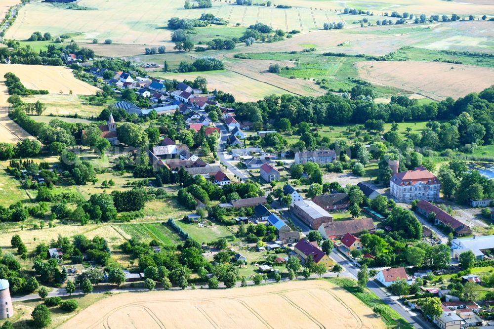 Aerial photograph Zichow - Town View of the streets and houses of the residential areas in Zichow in the state Brandenburg, Germany