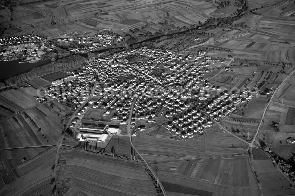 Sand am Main from the bird's eye view: Village - View of the district Hassberge belonging municipality in Sand in the state Bavaria