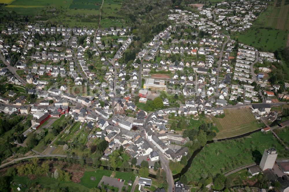 Aerial image Trier - Views of the local district Ruwer / Eitelsbach with residential areas, church and primary school in Trier in Rhineland-Palatinate