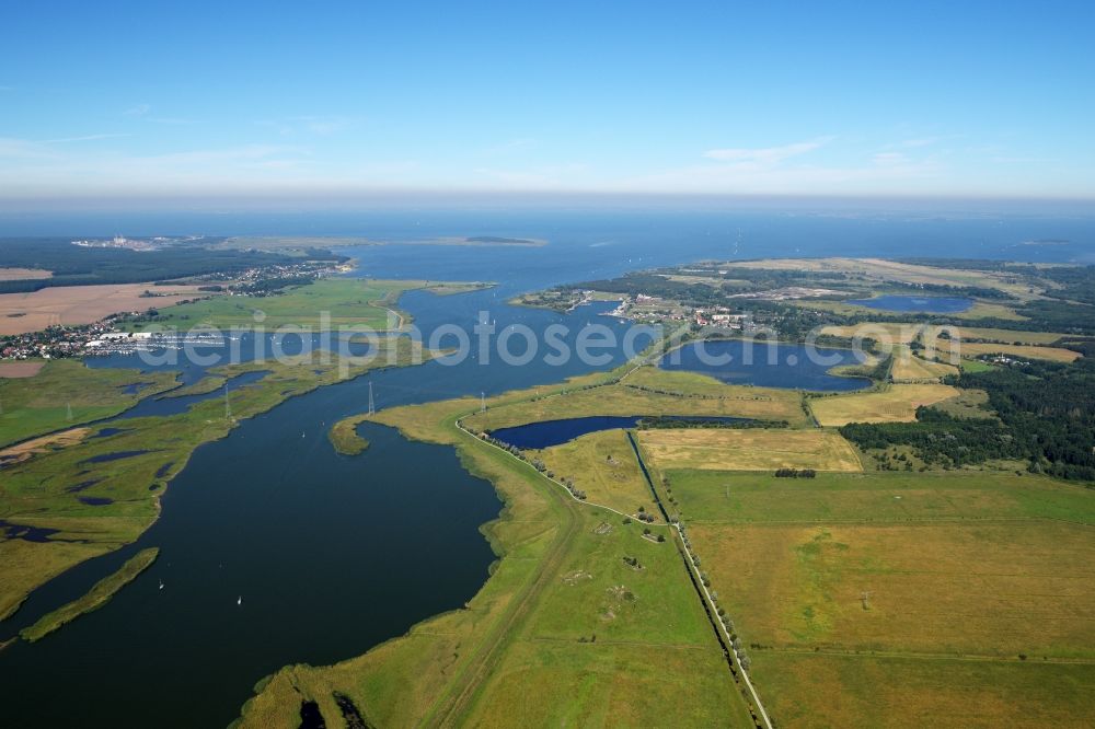 Aerial image Kröslin - Town on the banks of the river Kroesliner See in the district Hollendorf in Kroeslin in the state Mecklenburg - Western Pomerania