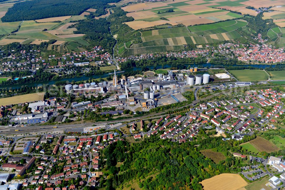 Aerial photograph Frickenhausen am Main - Town on the banks of the river in Frickenhausen on the Main in the state Bavaria, Germany