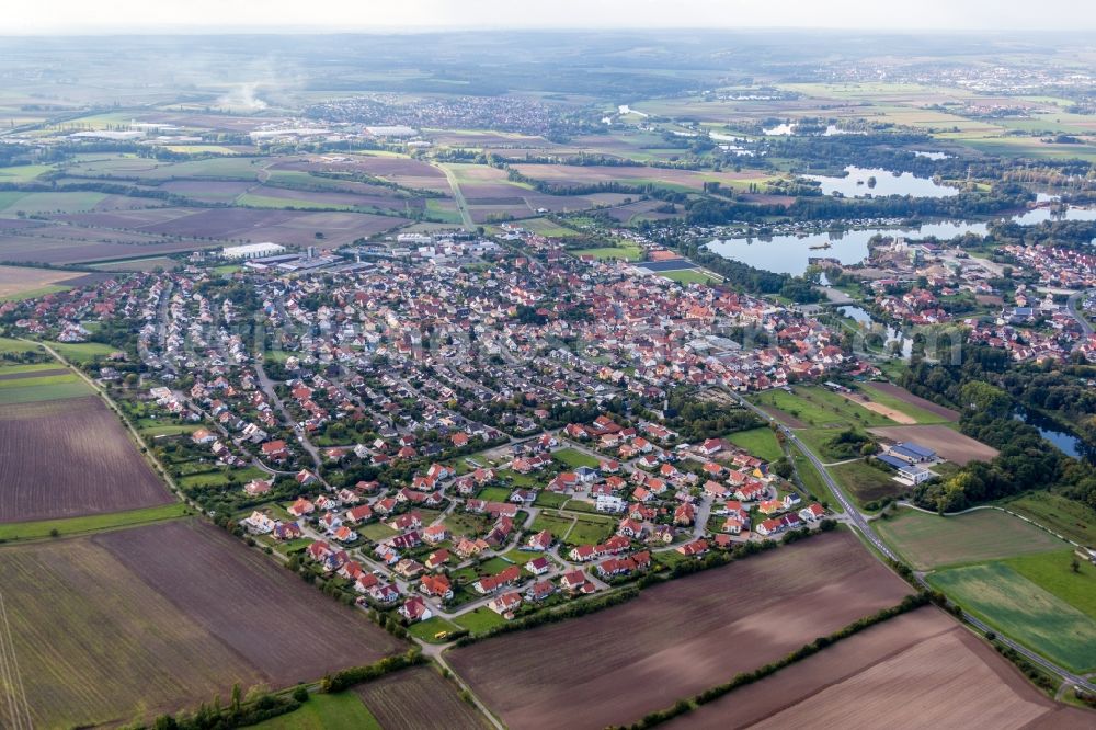 Sand am Main from the bird's eye view: Town on the banks of the river of the Main river in Sand am Main in the state Bavaria, Germany