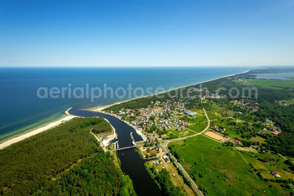 Mrzezyno from the bird's eye view: Town on the banks of the river Rega in Mrzezyno in West Pomerania, Poland