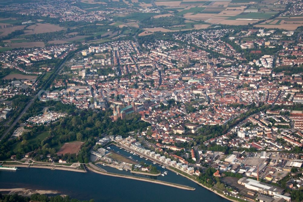 Aerial image Speyer - Town on the banks of the river of the Rhine river in Speyer in the state Rhineland-Palatinate, Germany