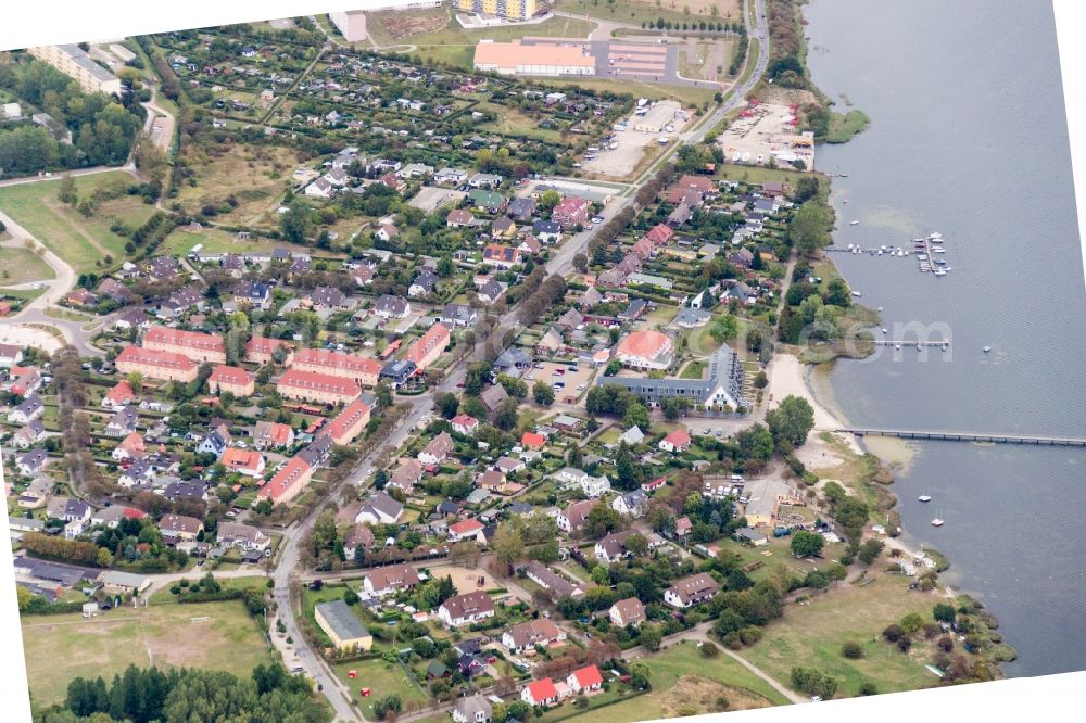 Aerial photograph Dranske - Town on the banks of the river in Dranske Ruegen in the state Mecklenburg - Western Pomerania, Germany