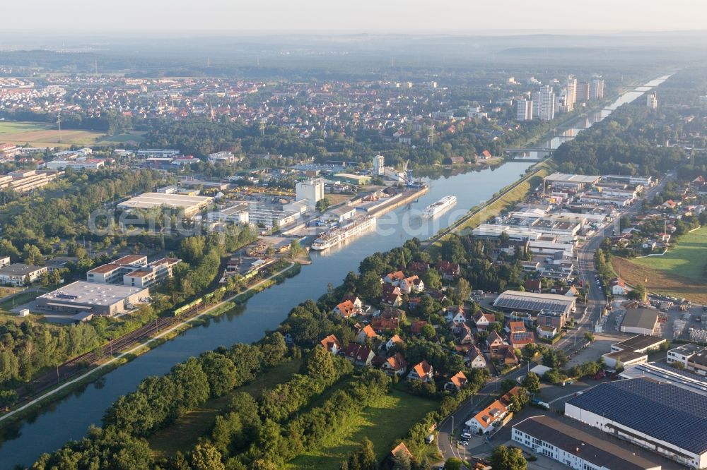 Aerial photograph Erlangen - Town on the banks of the river of Main-Danube-Channel in the district Schallershof in Erlangen in the state Bavaria, Germany