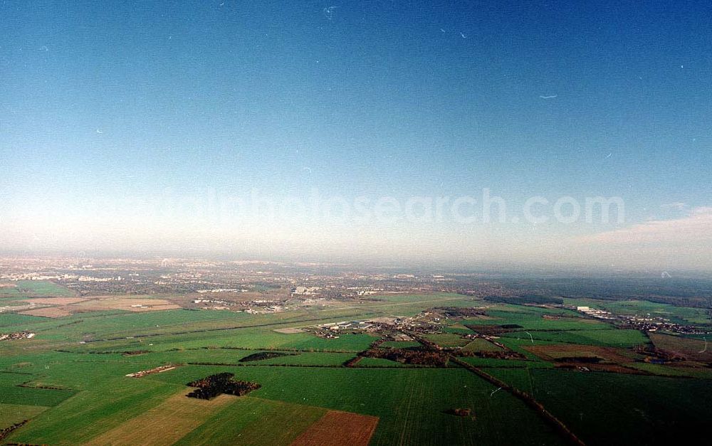 Schönefeld / Brandenburg from the bird's eye view: Ortschaften und Umgebung des künftigen Großflughafens Berlin - Schönefeld.