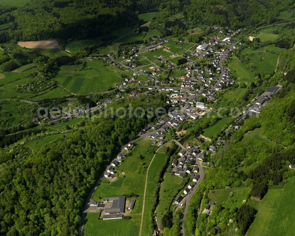 Aerial photograph Antweiler - View of Antweiler in the county Ahrweiler in Rhineland-Palatinate. The village is near the Ahrgebirge