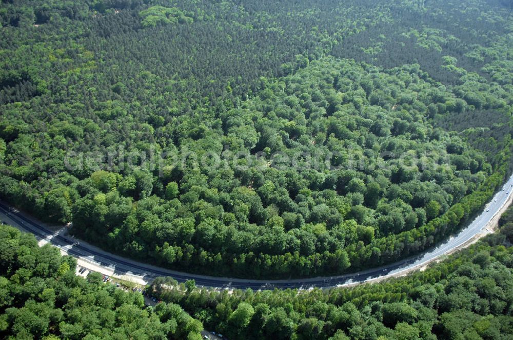 WANDLITZ from the bird's eye view: Blick auf die Ortsduchfahrung B 273 im südlichen Ortsbereich von Wandlitz. Landesbetrieb Straßenwesen Brandenburg (