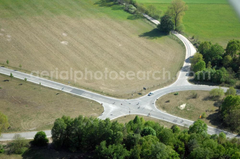 Aerial photograph WANDLITZ - Blick auf die Ortsduchfahrung B 273 im südlichen Ortsbereich von Wandlitz. Landesbetrieb Straßenwesen Brandenburg (