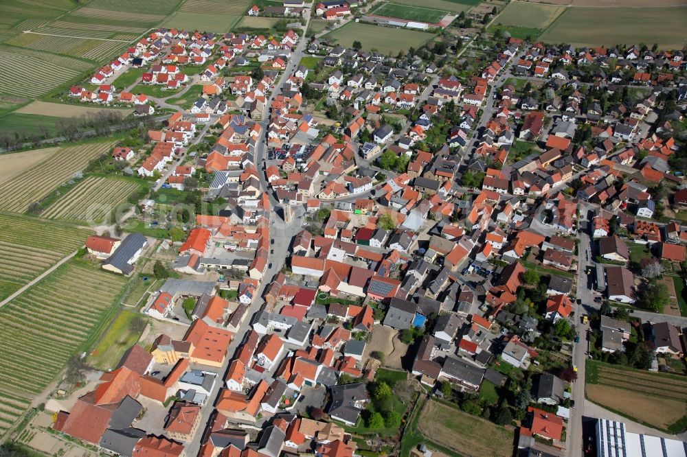 Udenheim from the bird's eye view: Townscape Udenheim in Rhineland-Palatinate