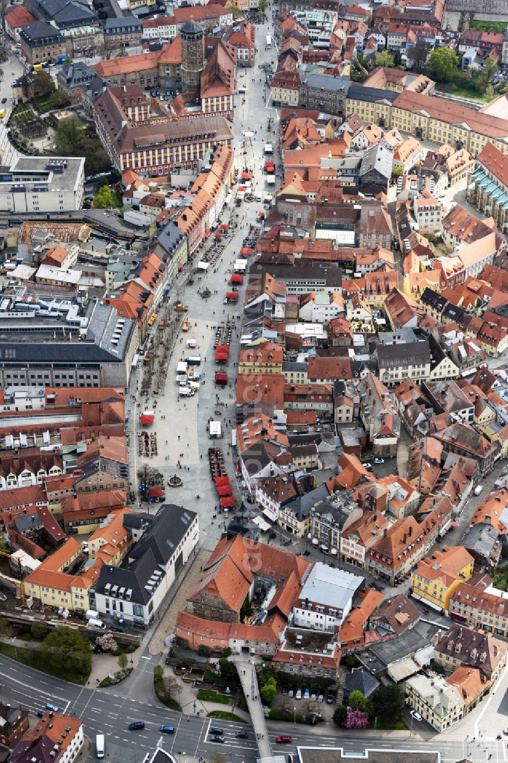 Aerial photograph Bayreuth - Center market on street Maximilianstrasse on street Maximilianstrasse in Bayreuth in the state Bavaria, Germany