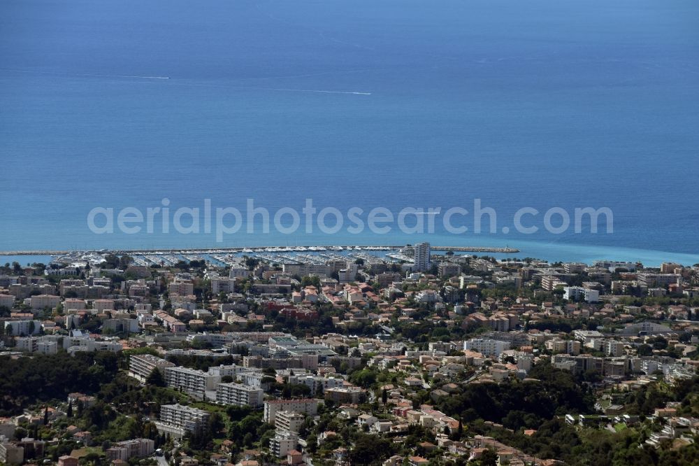 Aerial photograph Cagnes-sur-Mer - Center on the seacoast of Mediterranean in Cagnes-sur-Mer in Provence-Alpes-Cote d'Azur, France